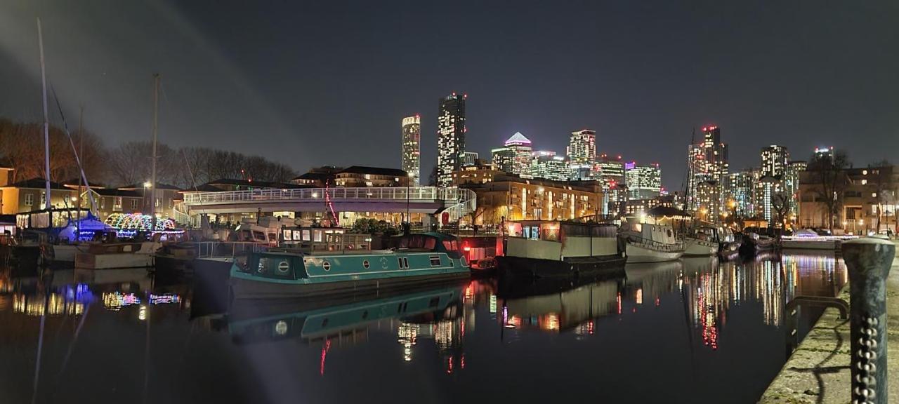 Stunning Massive Bedroom +Direct Thames River View Londen Buitenkant foto